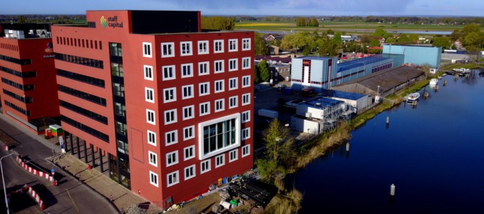 Kantoor Staff Capital.jpg